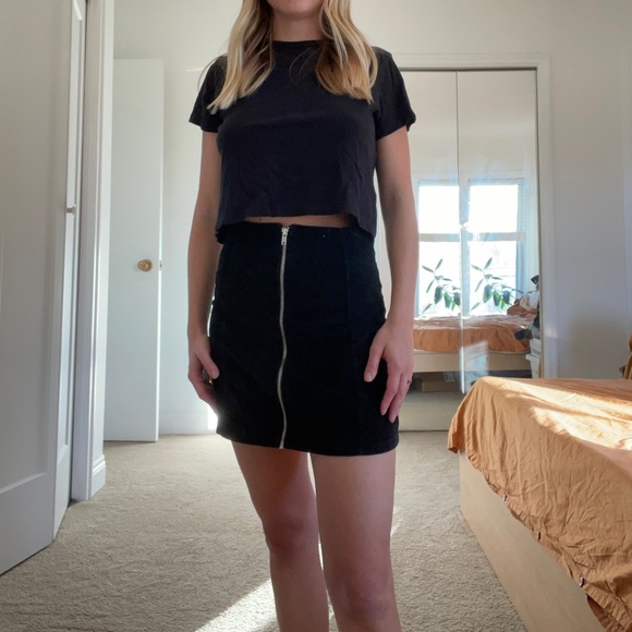 Brandy Melville Black Corduroy Skirt - Picture 3 of 5